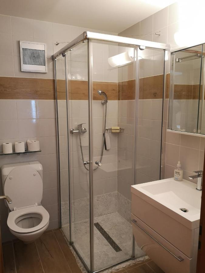 Апартаменти Studio 20 Овронна Екстер'єр фото